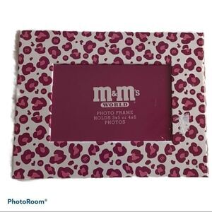 NWT M&M’s World leopard picture frame collectible